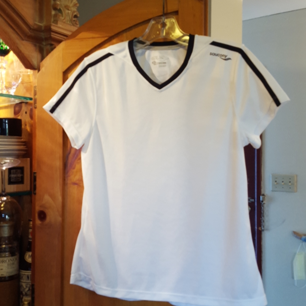 Saucony athletic tee
